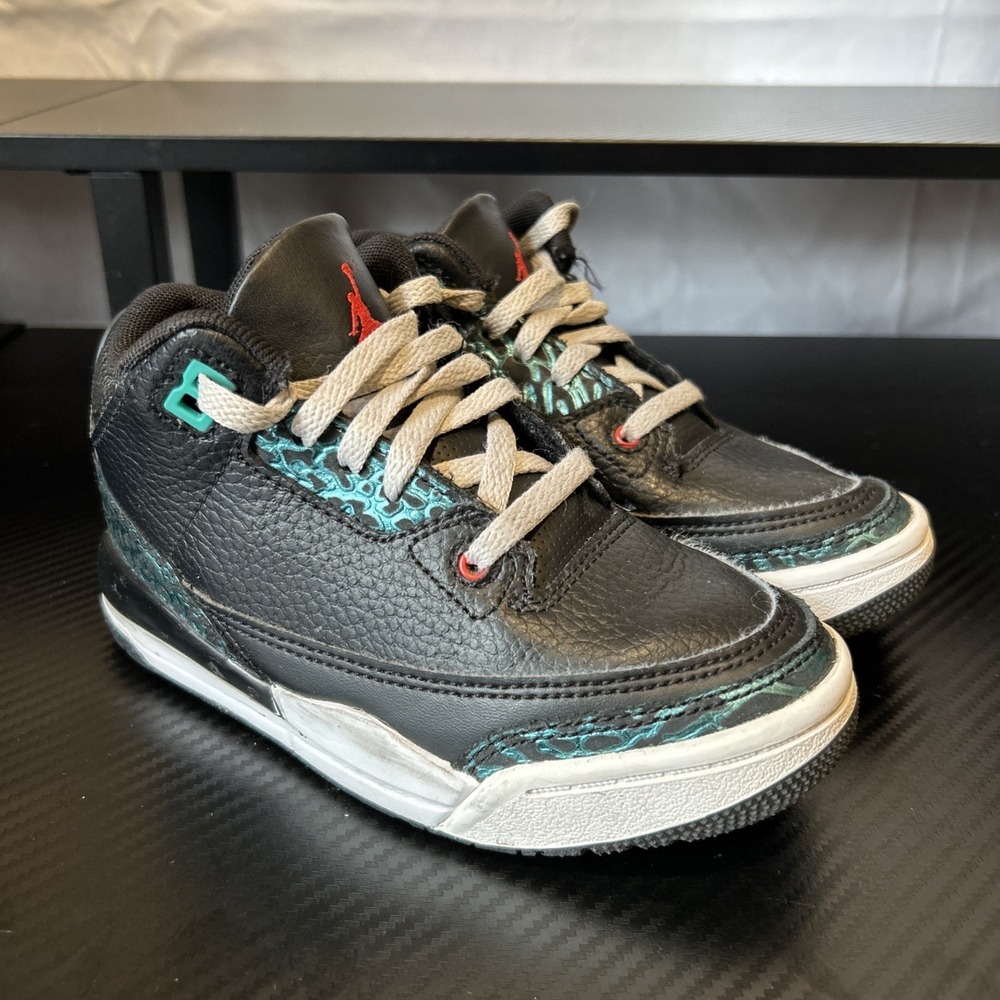 Rare Nike GS Air Jordan 3 Retro Moto Black/Siren Red/Jade FV5438-001 Size 11C